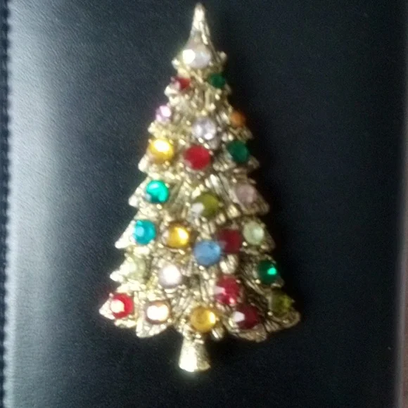 Vintage Gold Christmas Tree Brooch with Multicolor Gems - Picture 3 of 4